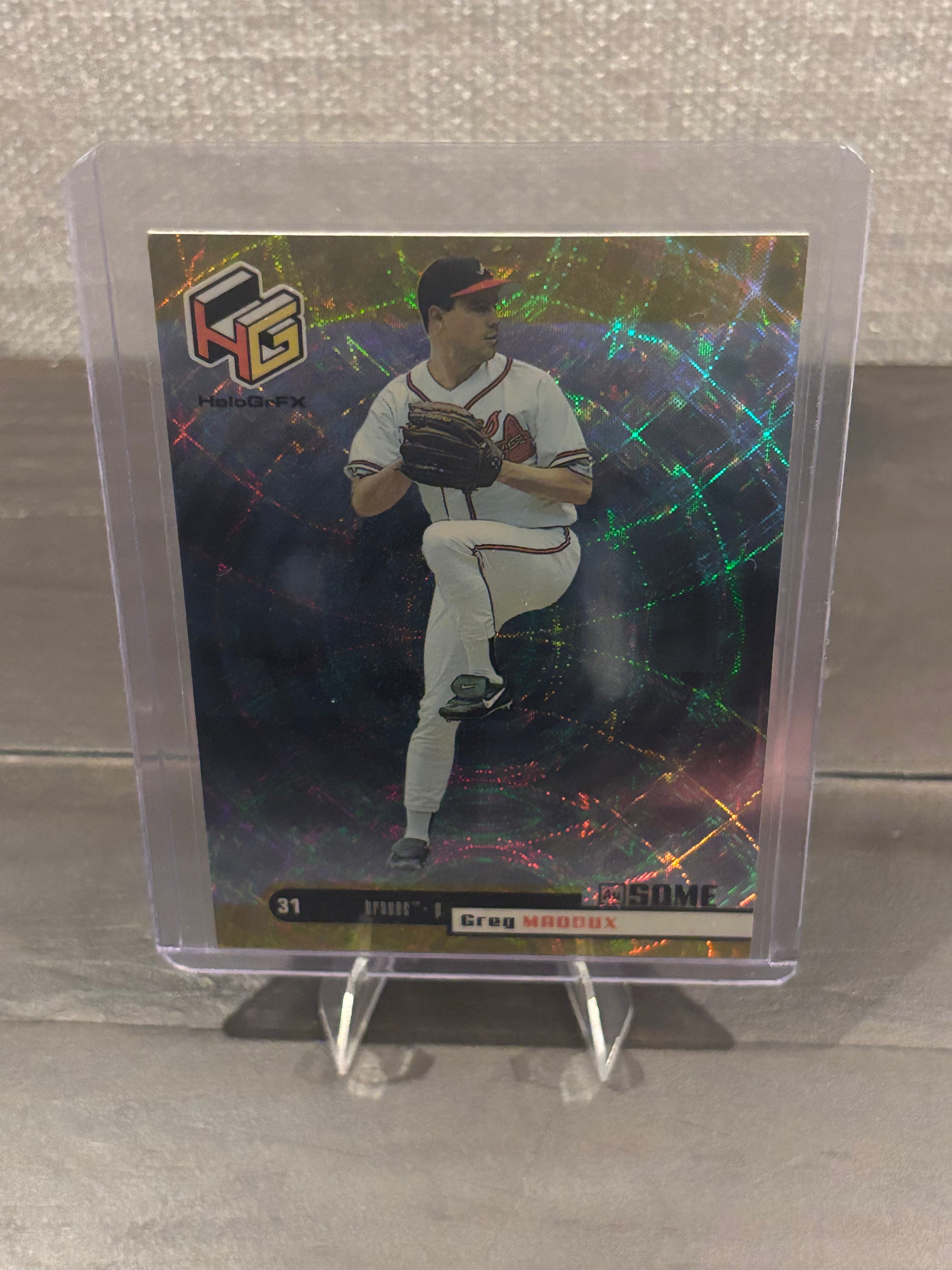 Greg Maddux – HoloGrFX “Awesome” Holographic Prizm – Atlanta Braves – #31