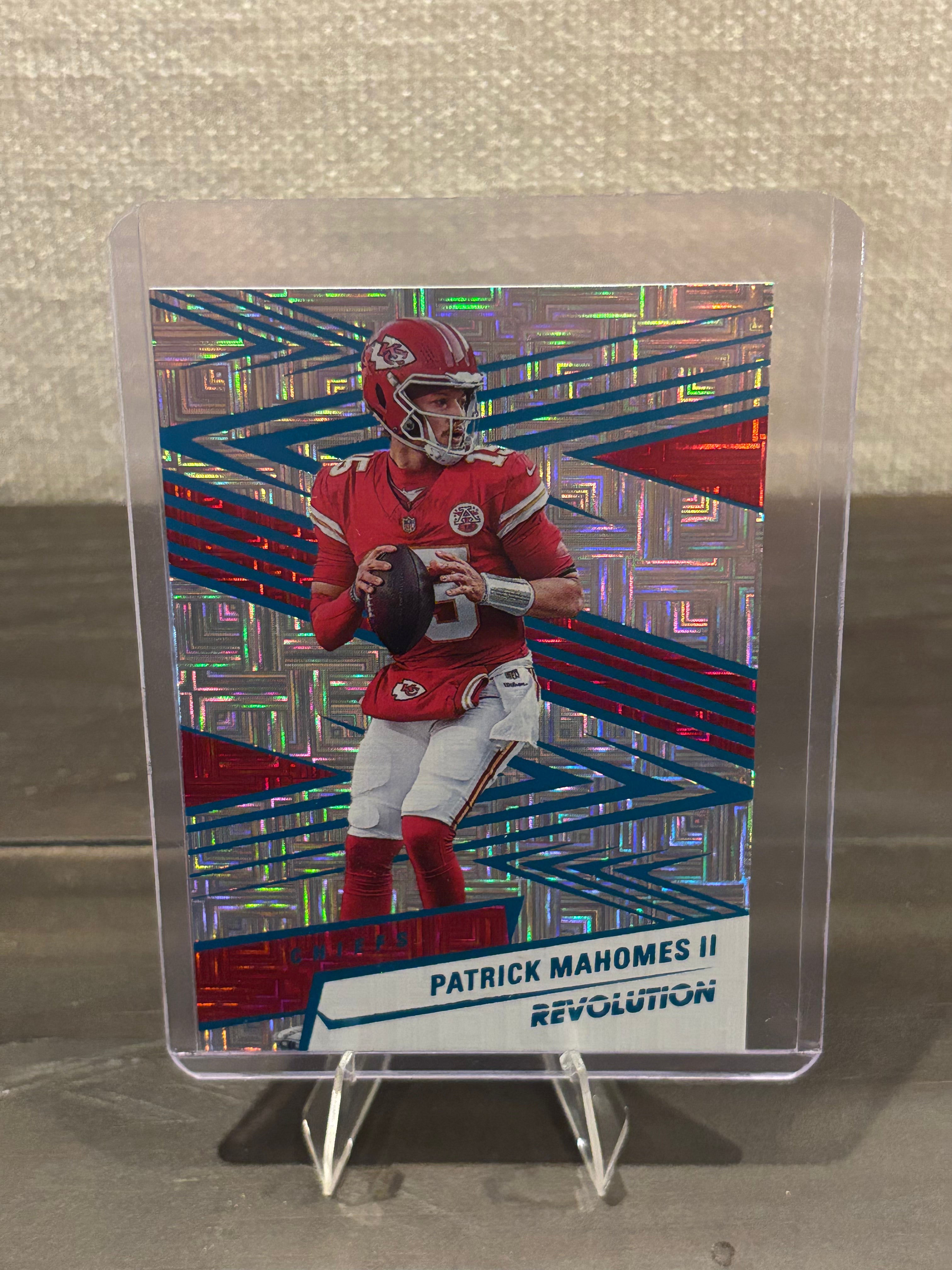 Patrick Mahomes II – Panini Revolution – Kansas City Chiefs – Insert/Parallel (Shiny Prizm) teal.